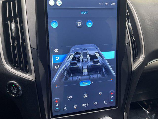 Photo of 2022 AGATE BLACK METALLIC Ford Edge