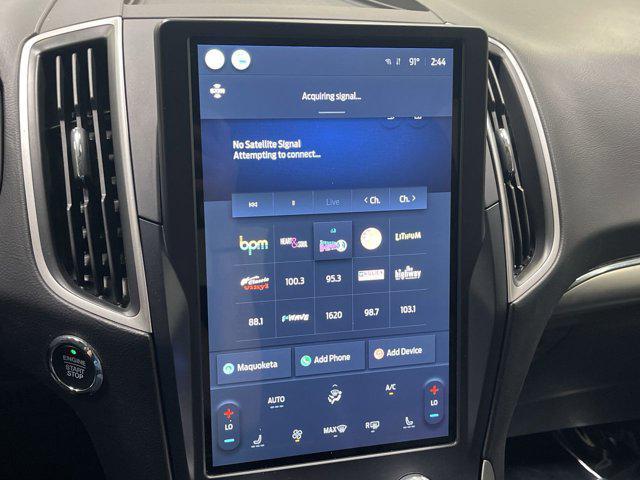 Photo of 2022 AGATE BLACK METALLIC Ford Edge