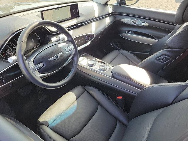 Photo of 2025 Vik Black Genesis GV70