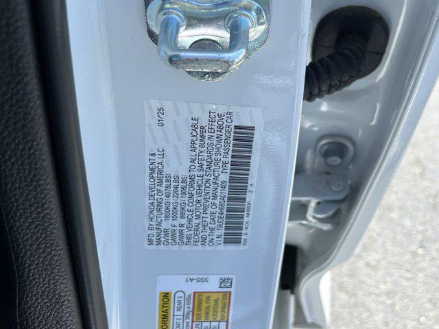 Photo of 2025 Platinum White Pearl Acura Integra