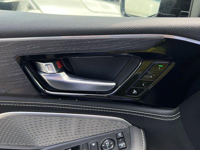 Photo of 2022 Majestic Black Pearl Acura MDX
