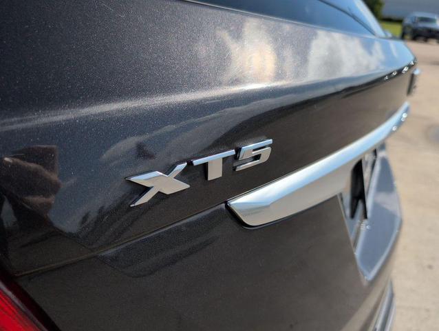 Photo of 2017 Dark Granite Metallic Cadillac XT5