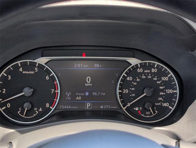 Photo of 2022 Pearl White Tricoat Nissan Altima