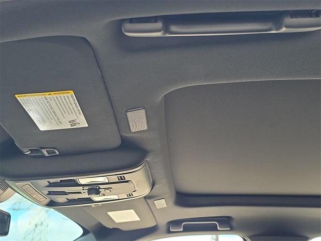 Photo of 2025 Onyx Black GMC Yukon