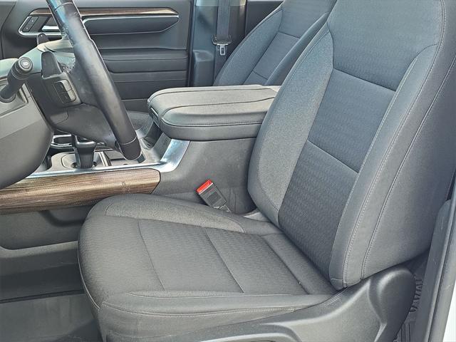 Photo of 2023 Summit White Chevrolet Silverado 1500