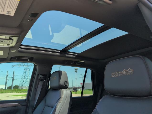 Photo of 2023 Iridescent Pearl Tricoat Chevrolet Tahoe