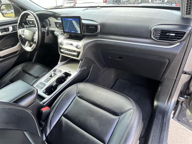 Photo of 2021 Gray Ford Explorer