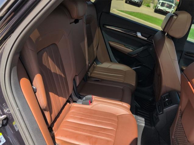 Photo of 2020 Monsoon Gray Metallic Audi Q5