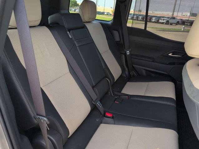 Photo of 2024 Silver Lexus GX 550