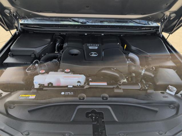 Photo of 2024 Silver Lexus GX 550