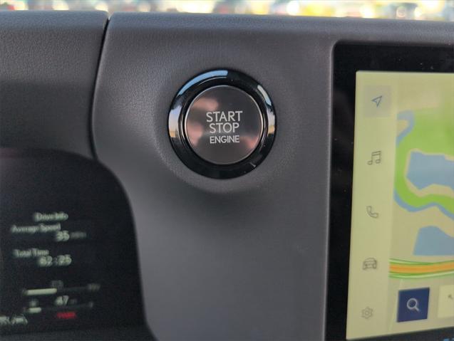 Photo of 2024 Silver Lexus GX 550