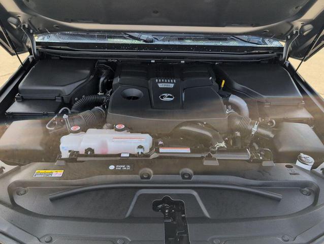 Photo of 2024 Silver Lexus GX 550