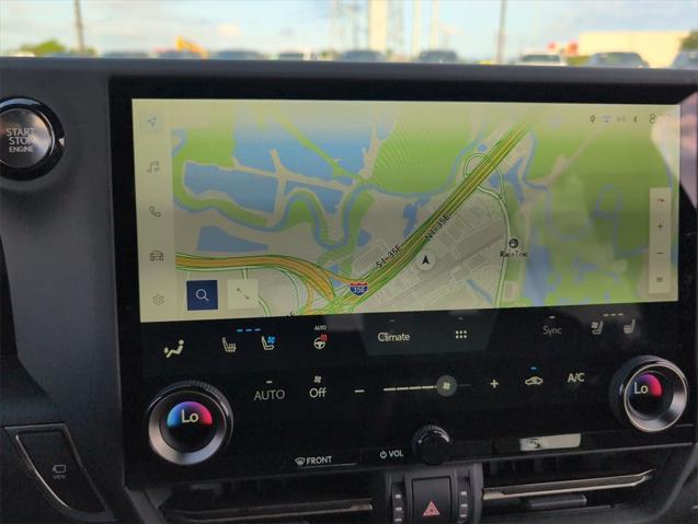 Photo of 2024 Silver Lexus GX 550