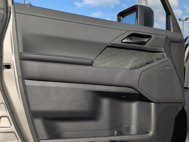 Photo of 2024 Silver Lexus GX 550
