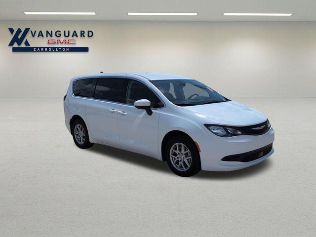 Photo of 2023 Bright White Clearcoat Chrysler Voyager