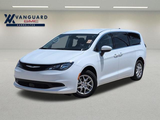 Photo of 2023 Bright White Clearcoat Chrysler Voyager