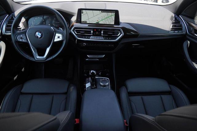 Photo of 2022 Alpine White BMW X3