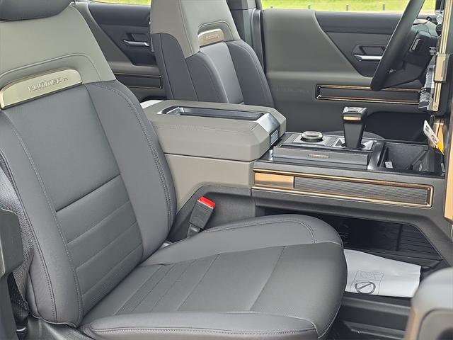 Photo of 2025 Graphite Blue Metallic GMC HUMMER EV Pickup