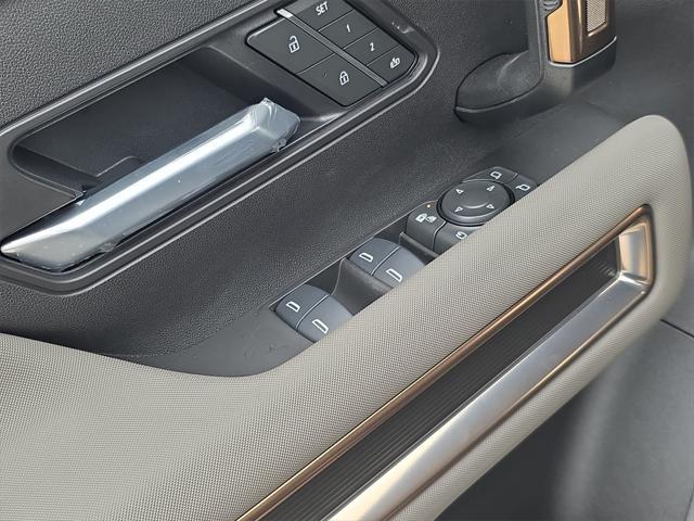Photo of 2025 Graphite Blue Metallic GMC HUMMER EV Pickup