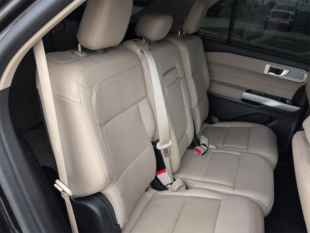 Photo of 2023 Black Metallic Ford Explorer