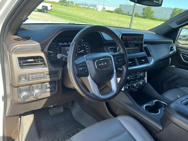 Photo of 2021 White Frost Tricoat GMC Yukon XL