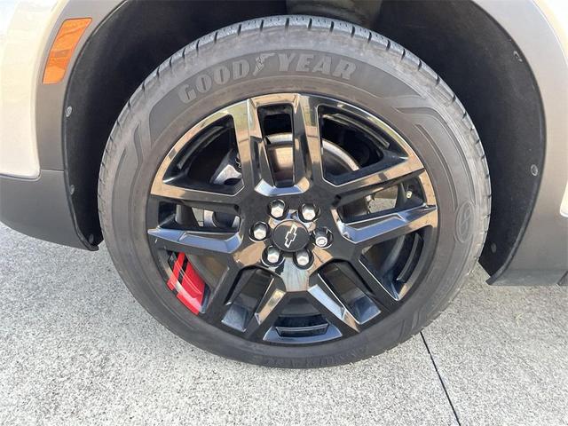 Photo of 2020 Silver Ice Metallic Chevrolet Blazer