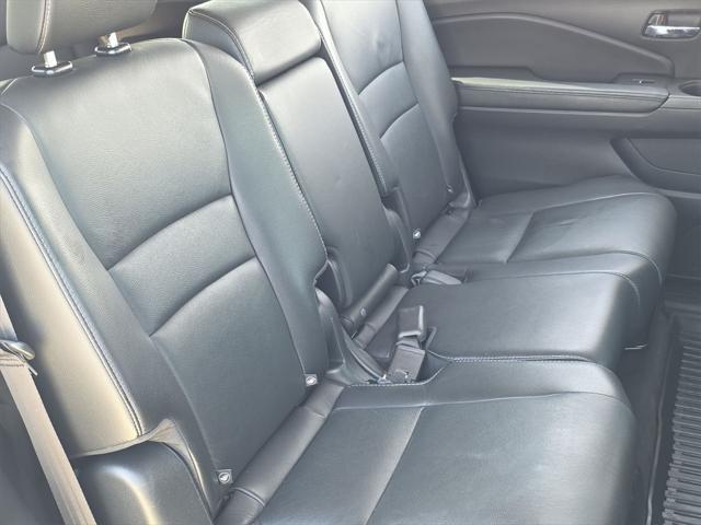 Photo of 2021 Crystal Black Pearl Honda Pilot