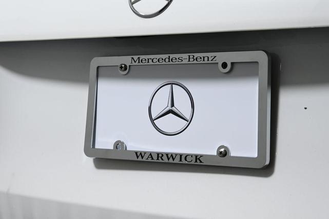 Photo of 2025 Polar White Mercedes-Benz GLB 250