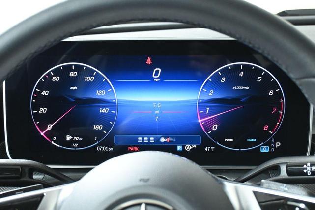 Photo of 2025 Black Mercedes-Benz C-Class