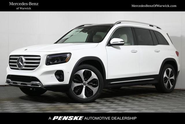 Photo of 2025 Polar White Mercedes-Benz GLB 250
