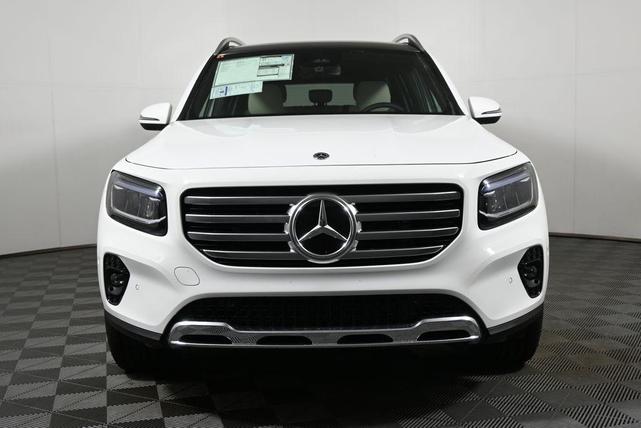 Photo of 2025 Polar White Mercedes-Benz GLB 250