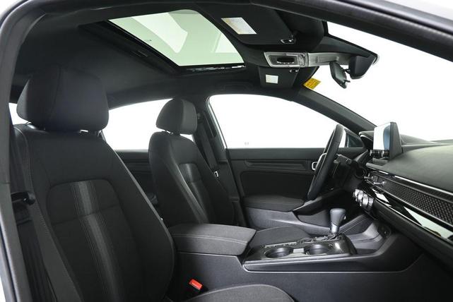 Photo of 2025 White Honda Civic