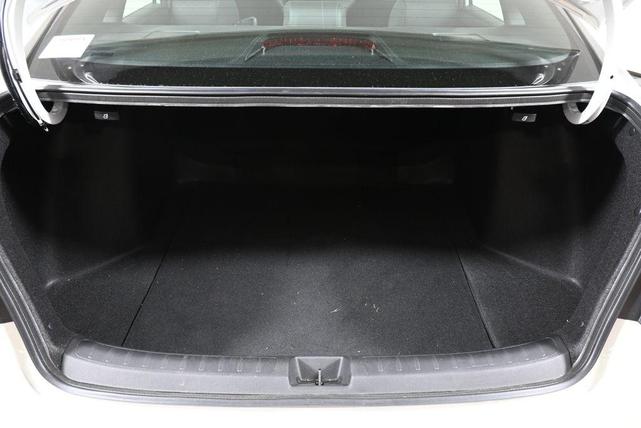 Photo of 2025 White Honda Civic