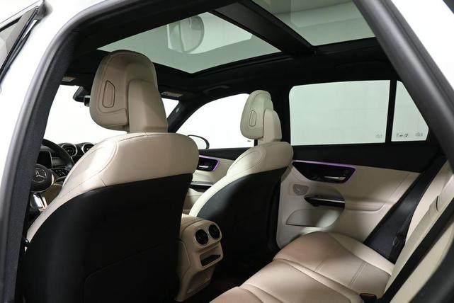 Photo of 2025 Polar White Mercedes-Benz GLC 300