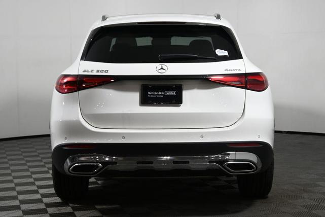 Photo of 2025 Polar White Mercedes-Benz GLC 300
