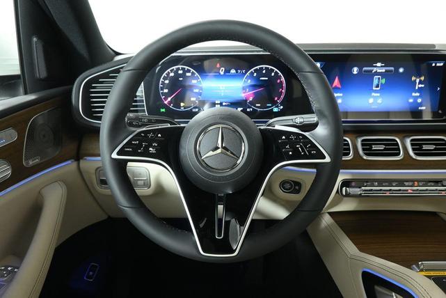 Photo of 2025 White Mercedes-Benz GLS 450