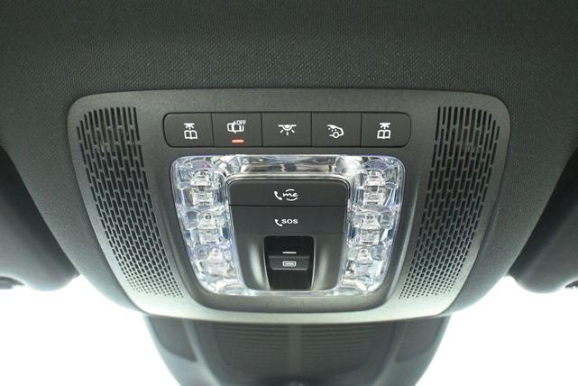 Photo of 2025 White Mercedes-Benz GLS 450