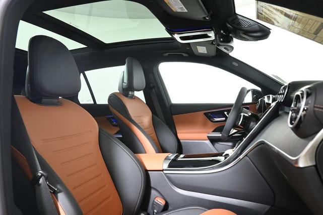 Photo of 2025 White Mercedes-Benz GLC 300