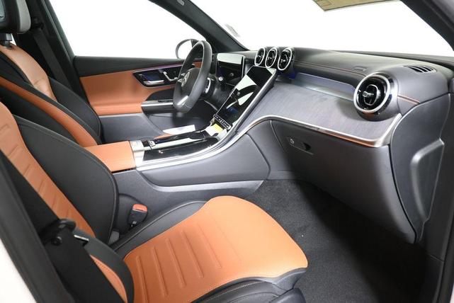 Photo of 2025 White Mercedes-Benz GLC 300