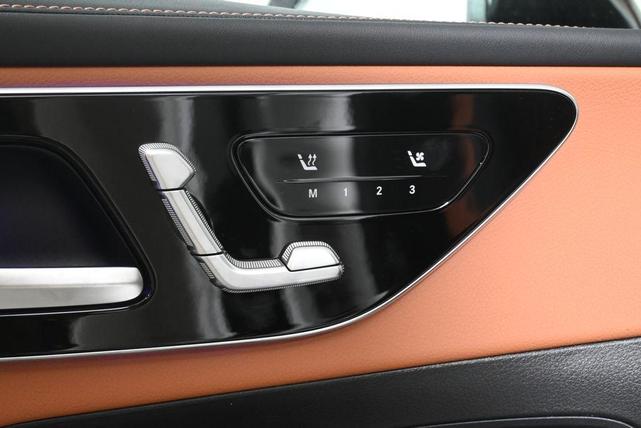 Photo of 2025 White Mercedes-Benz GLC 300