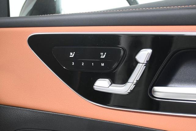 Photo of 2025 White Mercedes-Benz GLC 300