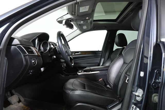 Photo of 2015 Steel Gray Metallic Mercedes-Benz M-Class