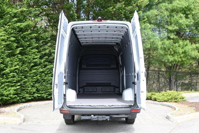 Photo of 2025 White Mercedes-Benz Sprinter 2500
