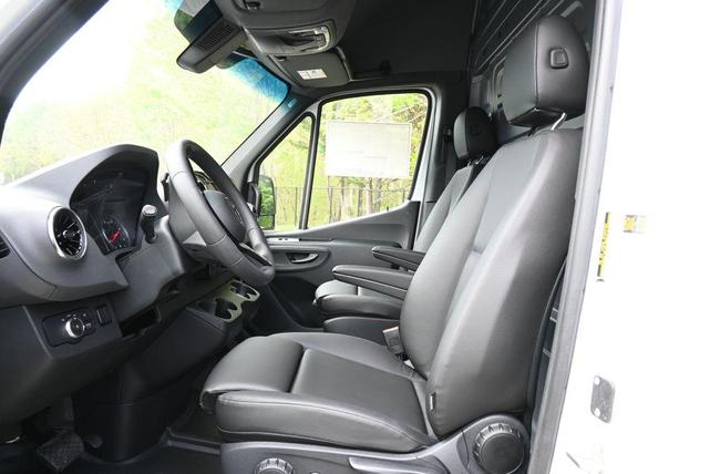 Photo of 2025 White Mercedes-Benz Sprinter 2500