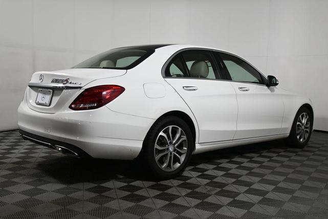 Photo of 2016 Polar White Mercedes-Benz C-Class