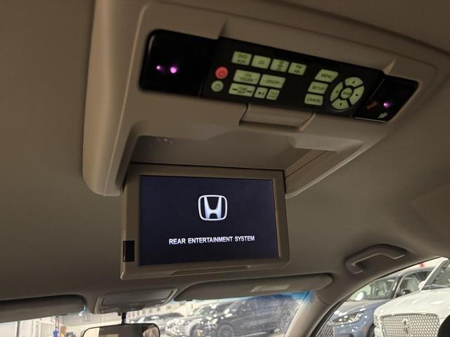 Photo of 2016 Modern Steel Metallic Honda Odyssey