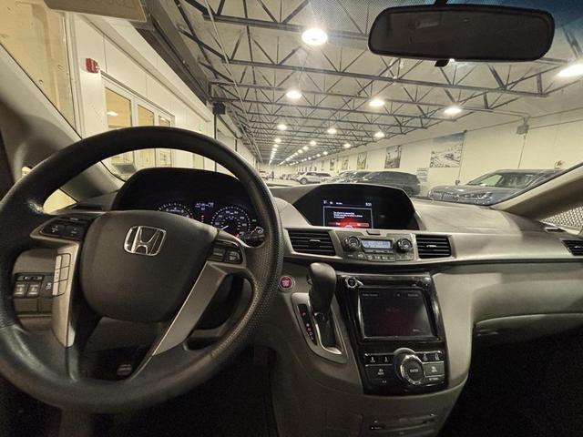 Photo of 2016 Modern Steel Metallic Honda Odyssey