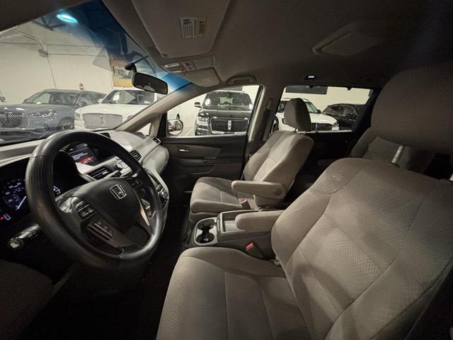 Photo of 2016 Modern Steel Metallic Honda Odyssey