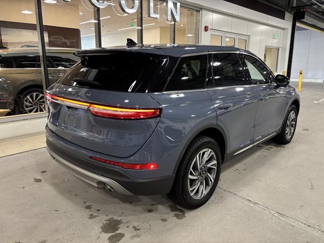 Photo of 2023 Whisper Blue Metallic Clearcoat Lincoln Corsair