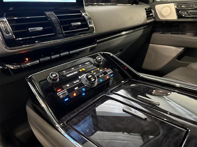 Photo of 2021 Navy Lincoln Navigator